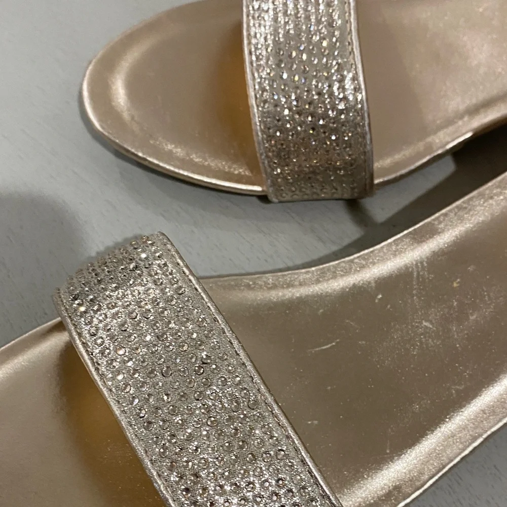 Rose Gold Girls Sparkly Dress Shoes w Ankle Strap- Girls Size 6